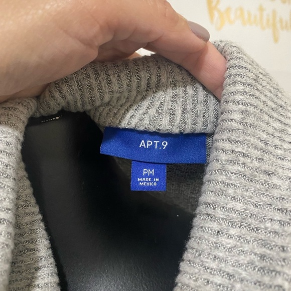 Apt 9 Pullover Sweater - Picture 2 of 2